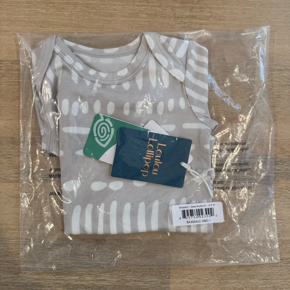 LouLou Lollipop Grey Geometric Bodysuit - Picture 3 of 4